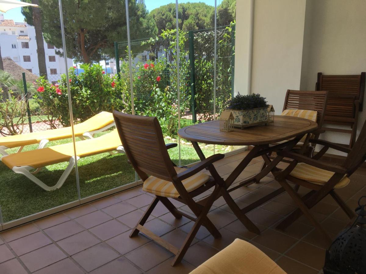 Mi Capricho, Beachfront, Grownfloor, Private Garden & Terrace Sitio de Calahonda Exteriör bild