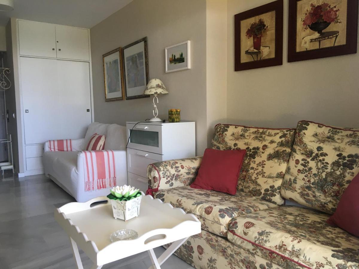 Mi Capricho, Beachfront, Grownfloor, Private Garden & Terrace Sitio de Calahonda Exteriör bild