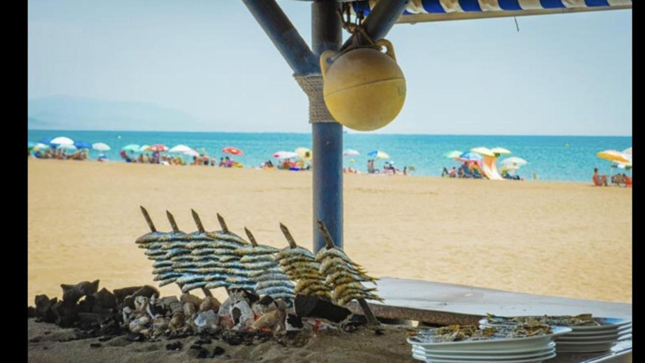 Mi Capricho, Beachfront, Grownfloor, Private Garden & Terrace Sitio de Calahonda Exteriör bild