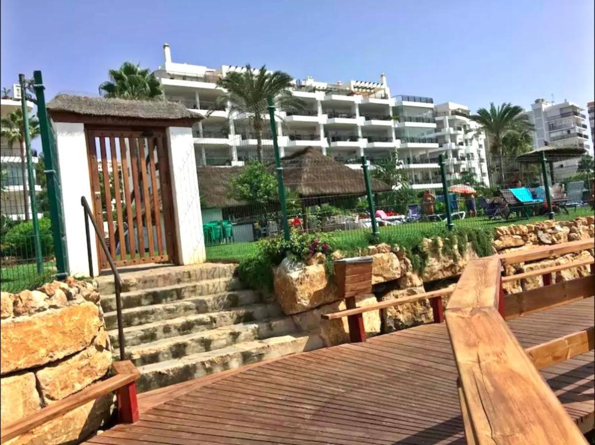 Mi Capricho, Beachfront, Grownfloor, Private Garden & Terrace Sitio de Calahonda Exteriör bild