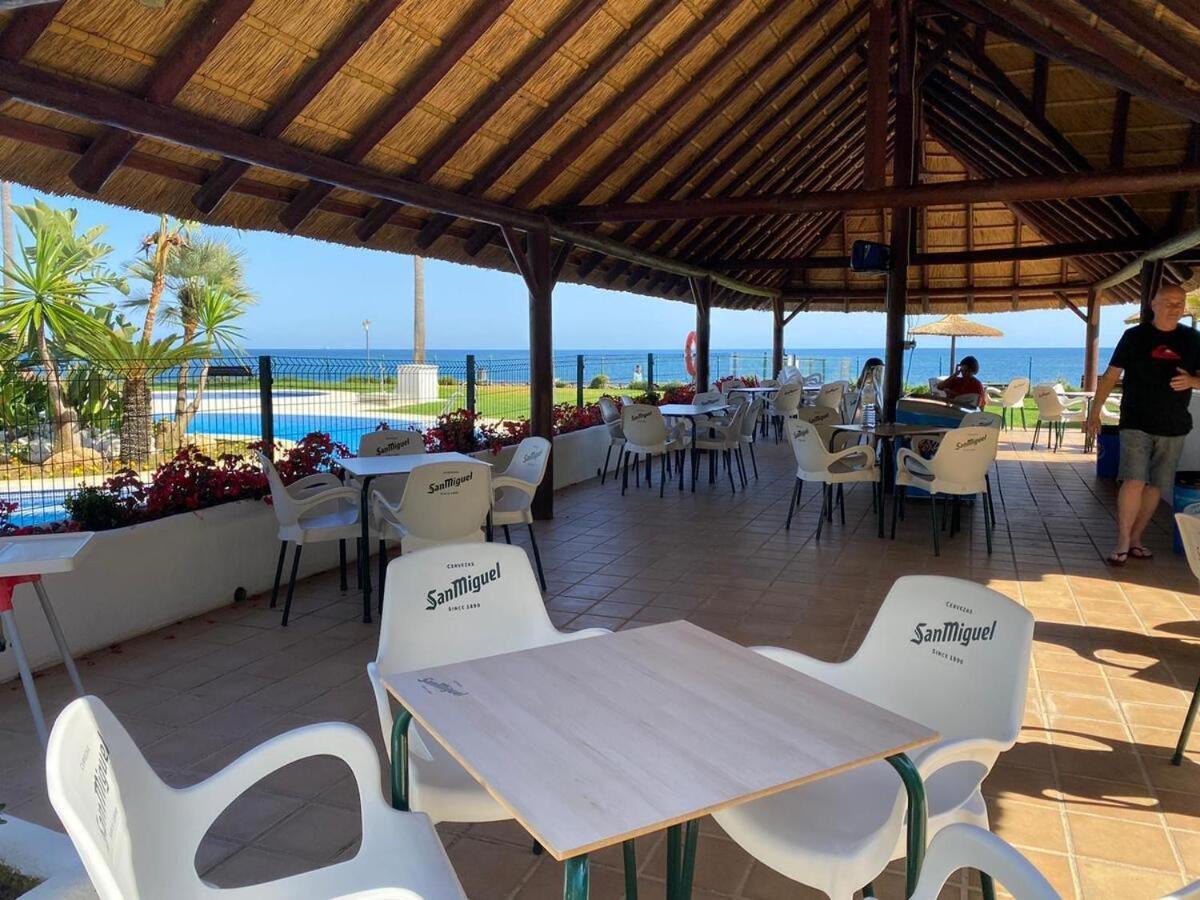 Mi Capricho, Beachfront, Grownfloor, Private Garden & Terrace Sitio de Calahonda Exteriör bild