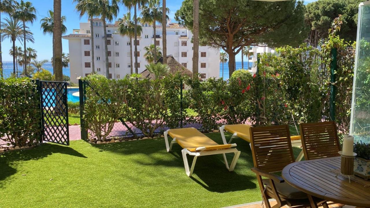 Mi Capricho, Beachfront, Grownfloor, Private Garden & Terrace Sitio de Calahonda Exteriör bild