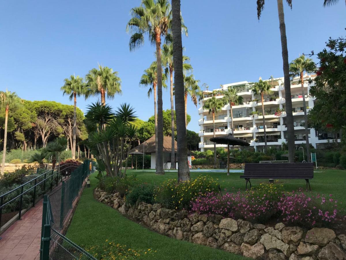 Mi Capricho, Beachfront, Grownfloor, Private Garden & Terrace Sitio de Calahonda Exteriör bild