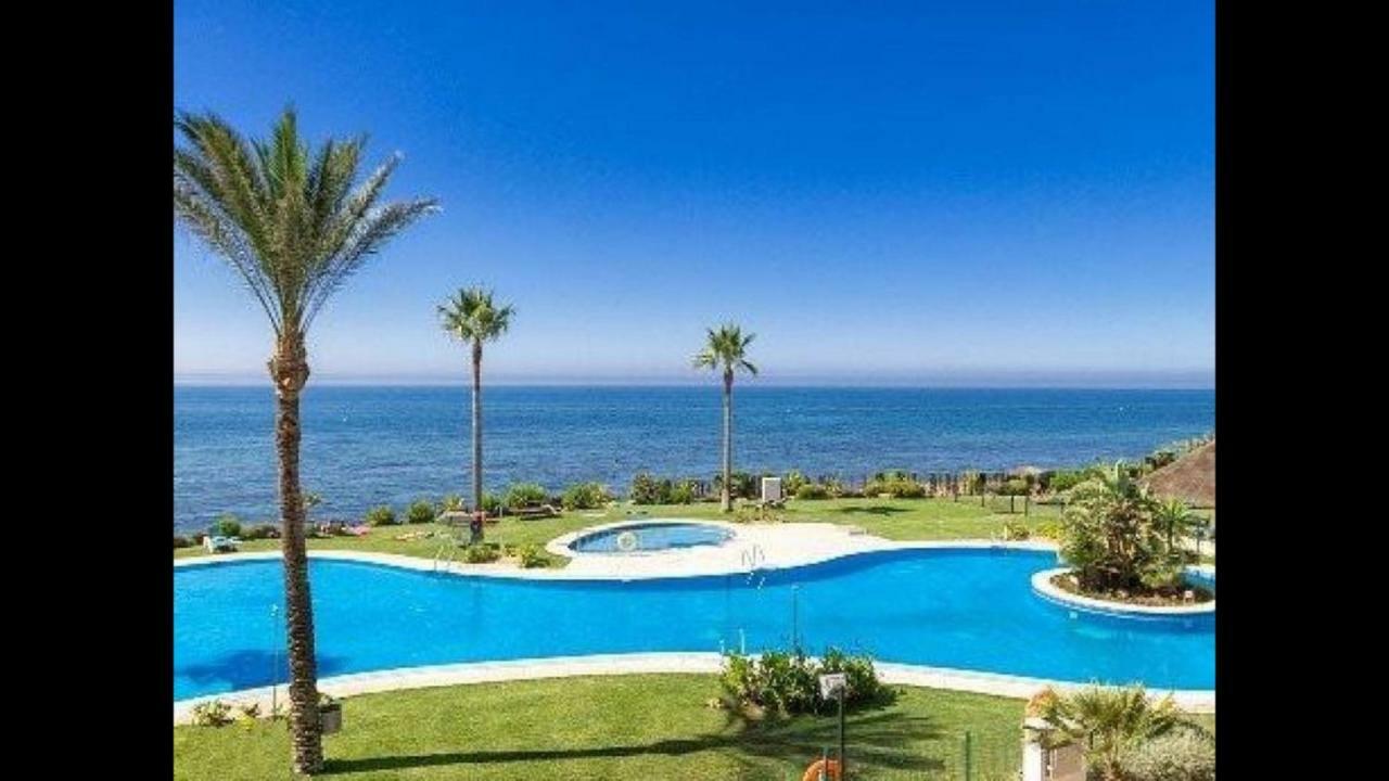 Mi Capricho, Beachfront, Grownfloor, Private Garden & Terrace Sitio de Calahonda Exteriör bild