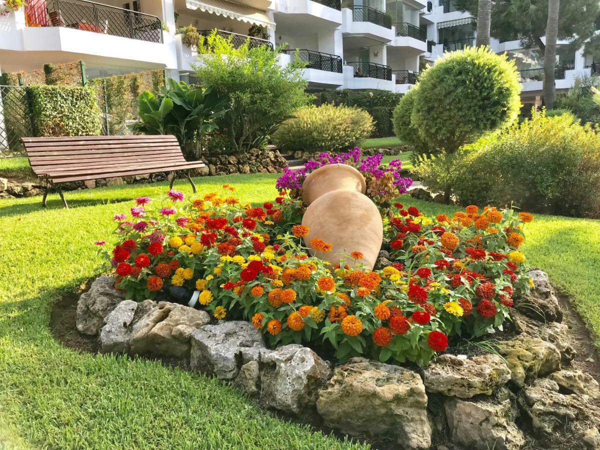 Mi Capricho, Beachfront, Grownfloor, Private Garden & Terrace Sitio de Calahonda Exteriör bild