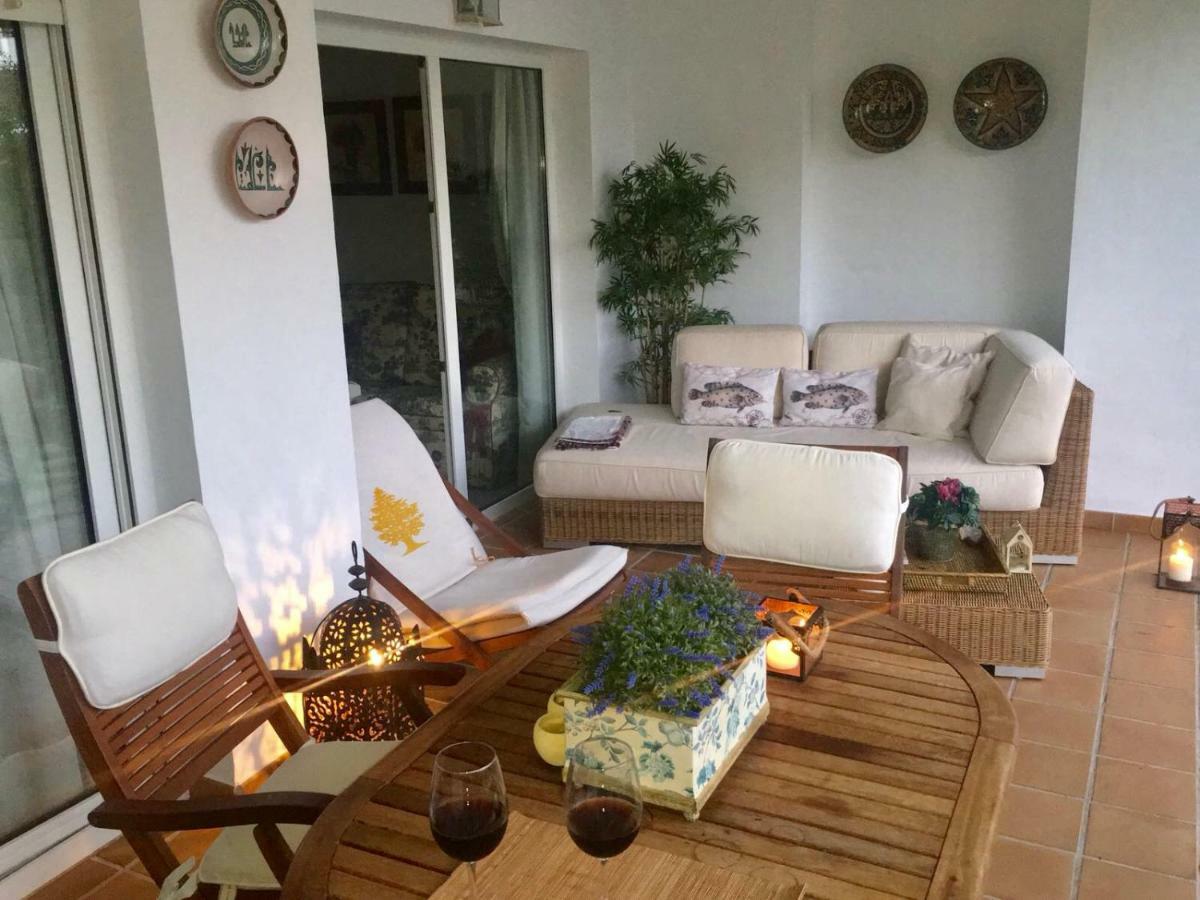 Mi Capricho, Beachfront, Grownfloor, Private Garden & Terrace Sitio de Calahonda Exteriör bild