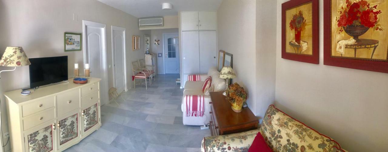 Mi Capricho, Beachfront, Grownfloor, Private Garden & Terrace Sitio de Calahonda Exteriör bild